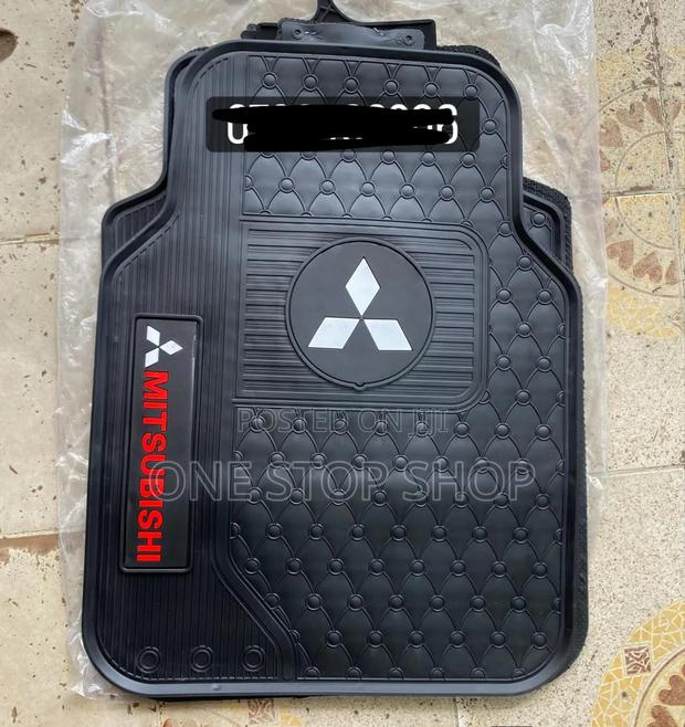 Mitsubishi White Logo Carpet Rubber Mats