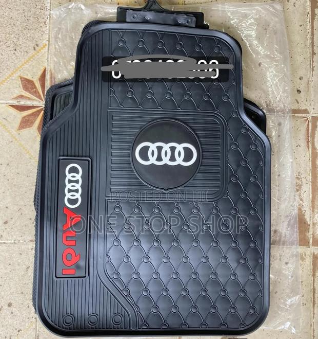5pcs Audi Carpets White Logo Dust Mats