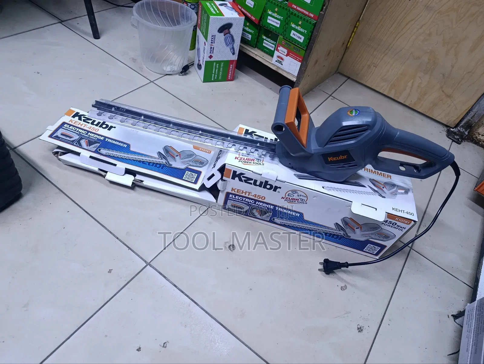 Kzubr Electric Hedge Trimmer/ Heavy Duty Electric Hedge Trimmer