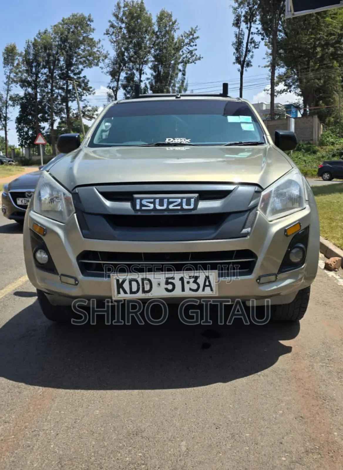 Isuzu D-MAX 2022 Gray