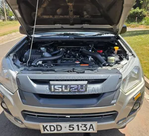 Isuzu D-MAX 2022 Gray