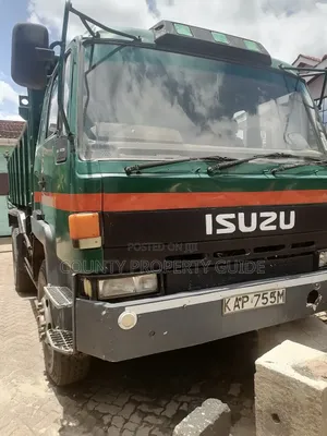 Isuzu CXZ Kap V10 Engine Well Maintained Almost New Tyres Selling 2m