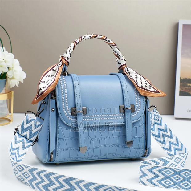 Stylish Scarfed Shoulder Bag - thumbnail 4
