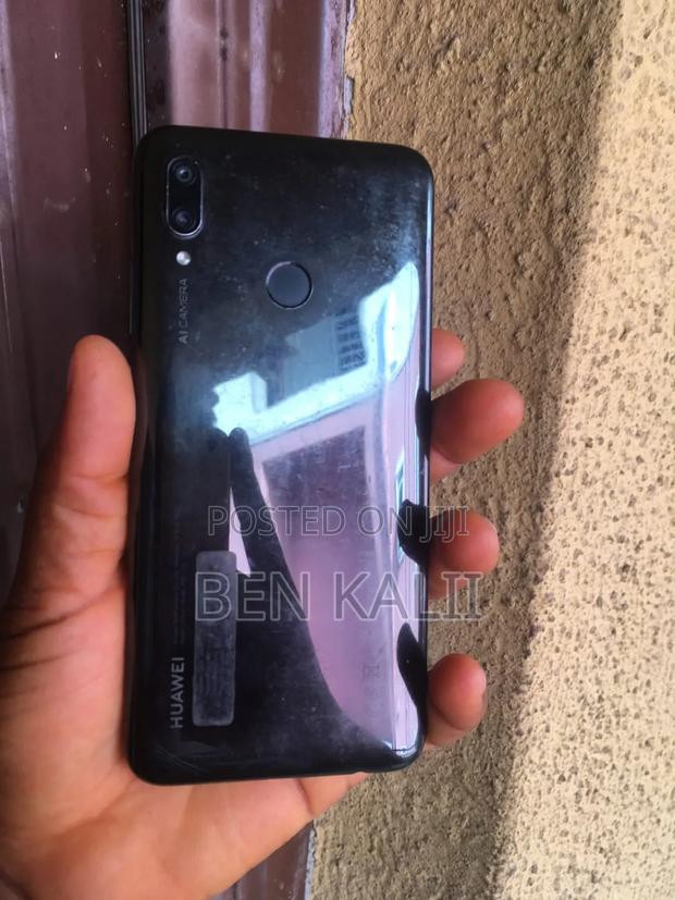 Huawei P Smart 2019 64 GB Gray - thumbnail 3