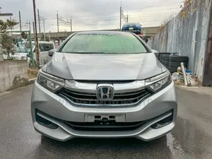 Honda Fit Shuttle 1.5 Hybrid 2WD 2019 Silver