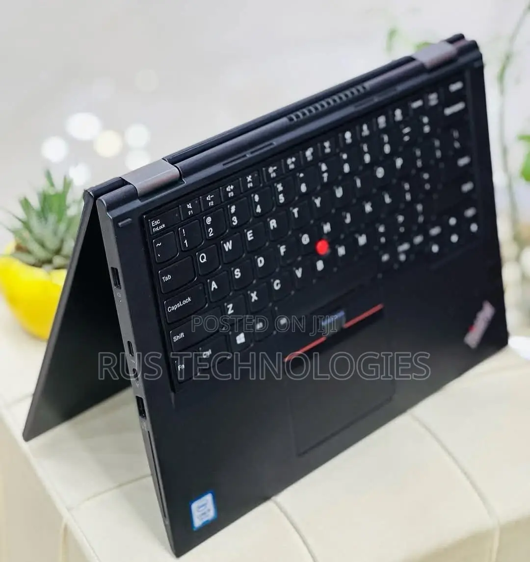 Laptop Lenovo ThinkPad X380 Yoga 8GB Intel Core i5 SSD 256GB