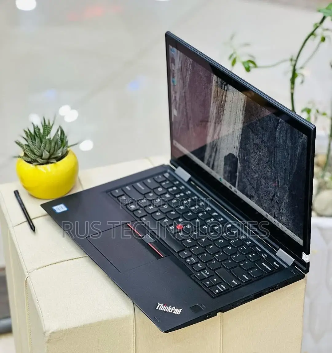 Laptop Lenovo ThinkPad X380 Yoga 8GB Intel Core i5 SSD 256GB