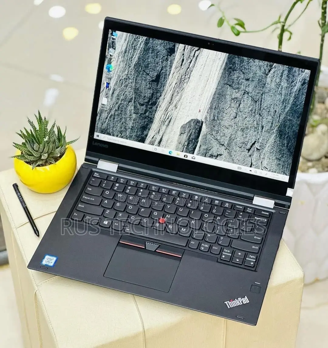 Laptop Lenovo ThinkPad X380 Yoga 8GB Intel Core i5 SSD 256GB