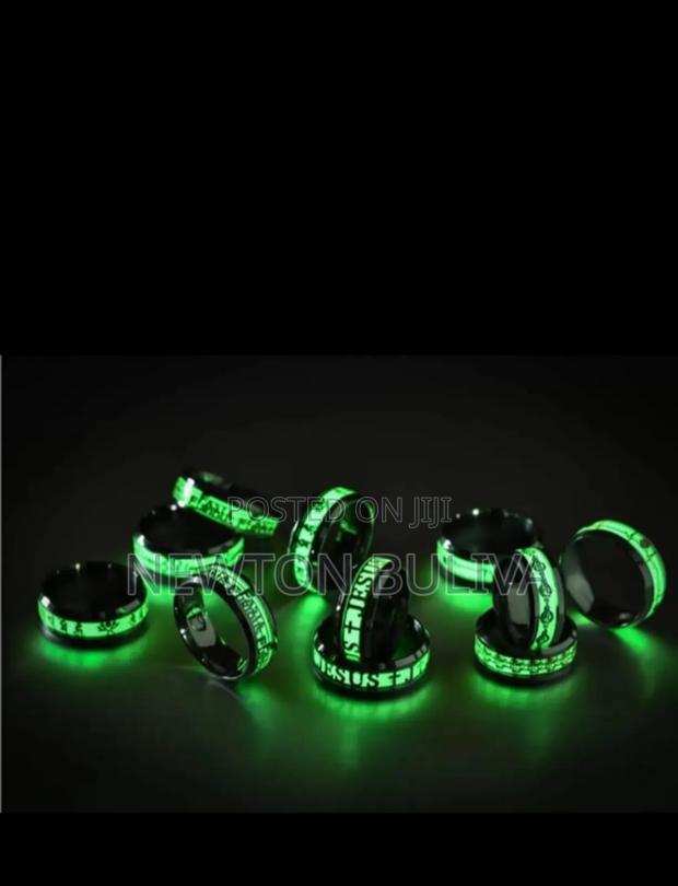 Glowing Rings - thumbnail 2