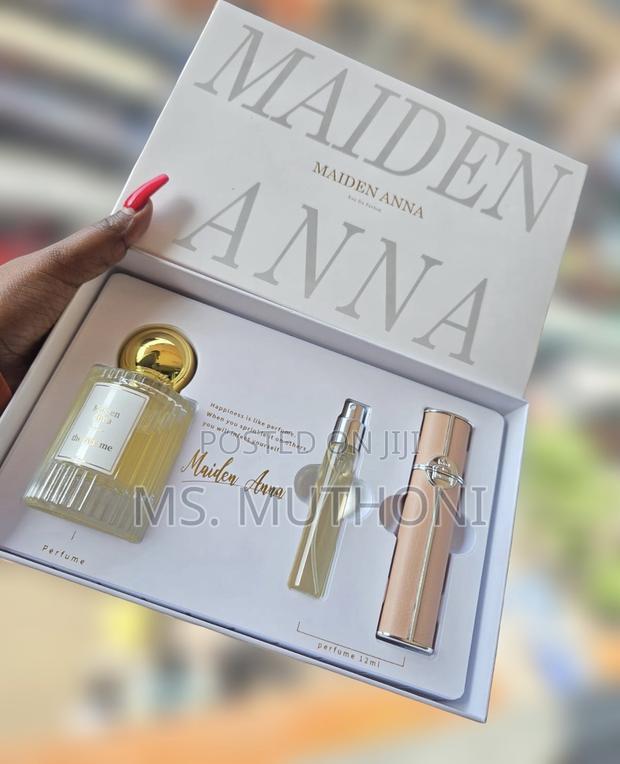 Ladies Maiden Ann at "The Real Me" Perfume Gift Set.