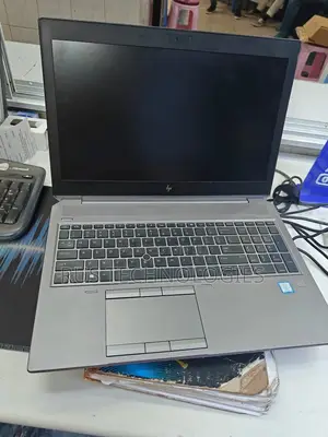 Laptop HP ZBook 15u G5 16GB Intel Core i7 SSD 512GB