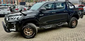 Toyota Hilux Revo Double Cab Deisel 2.4 AWD 2019 Black