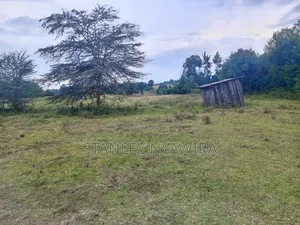 4 Acreas Located Nanyuki Nyeri Highway