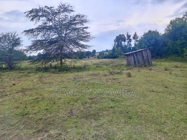 4 Acreas Located Nanyuki Nyeri Highway - thumbnail 2