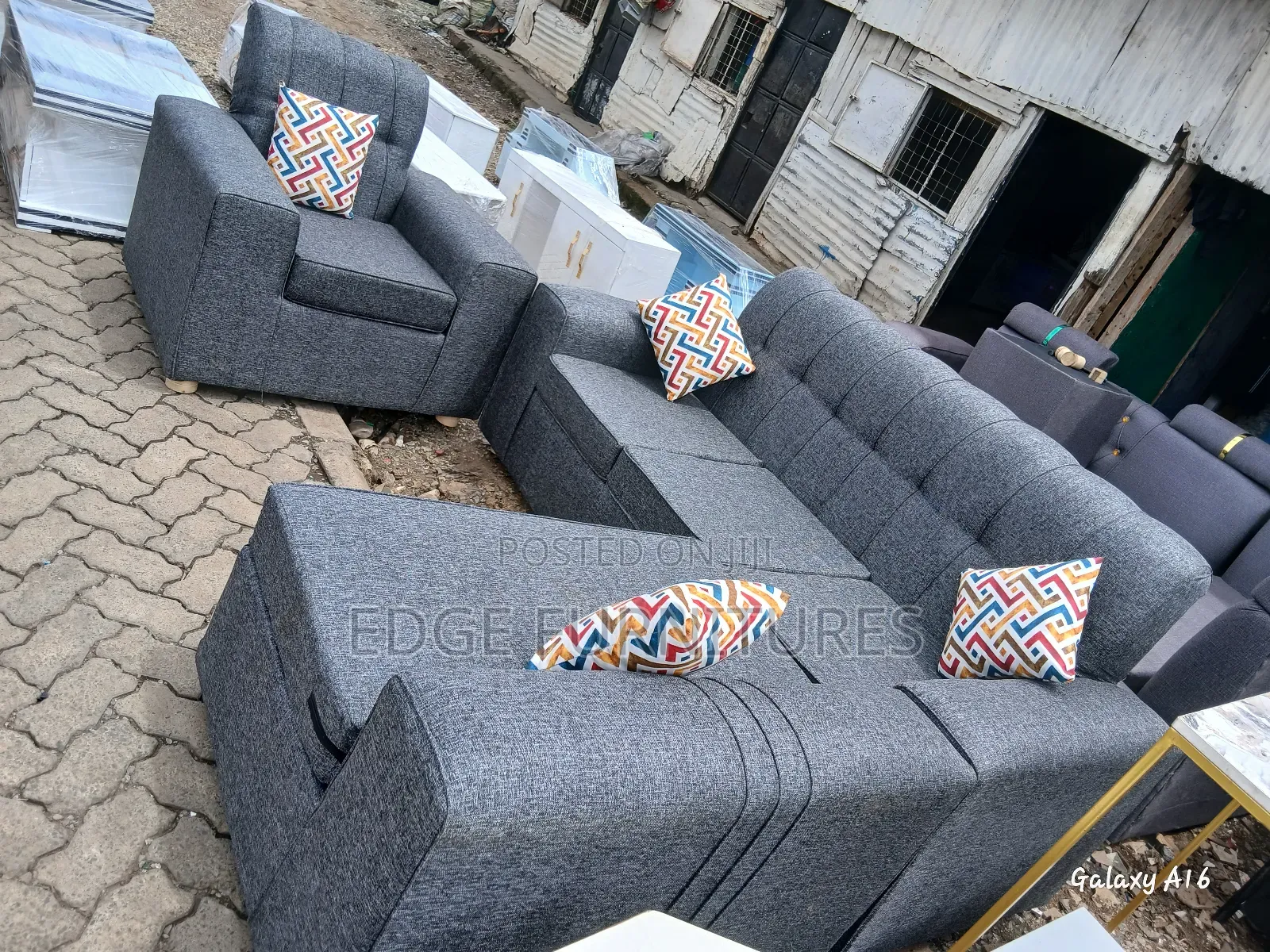 Quality 6seater Sofa Set Available for Sale