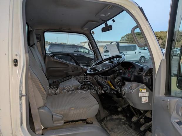 Toyota Dyna - thumbnail 6