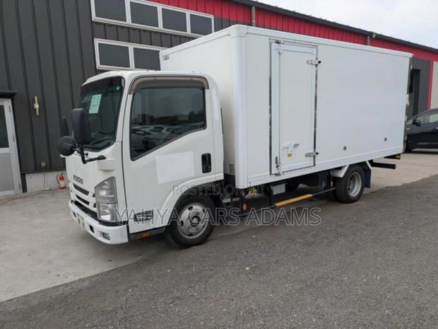 Isuzu Elf 2020