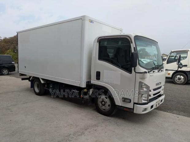 Isuzu Elf 2020 - thumbnail 2
