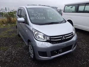 Mitsubishi EK Wagon 660 FWD 2018 Silver