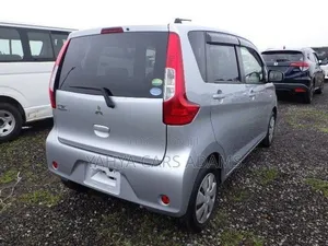 Mitsubishi EK Wagon 660 FWD 2018 Silver