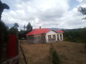 4bdrm Bungalow in Wa Mwiko Center, Kipipiri for sale