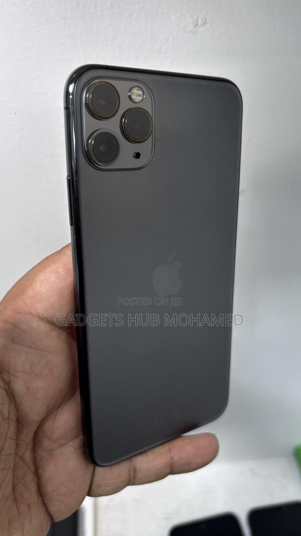 Apple iPhone 11 Pro Max 256 GB Gray - thumbnail 2