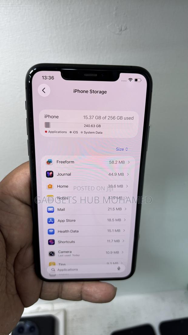 Apple iPhone 11 Pro Max 256 GB Gray - thumbnail 4