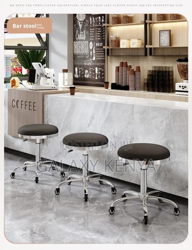 Salon Stool - thumbnail 4