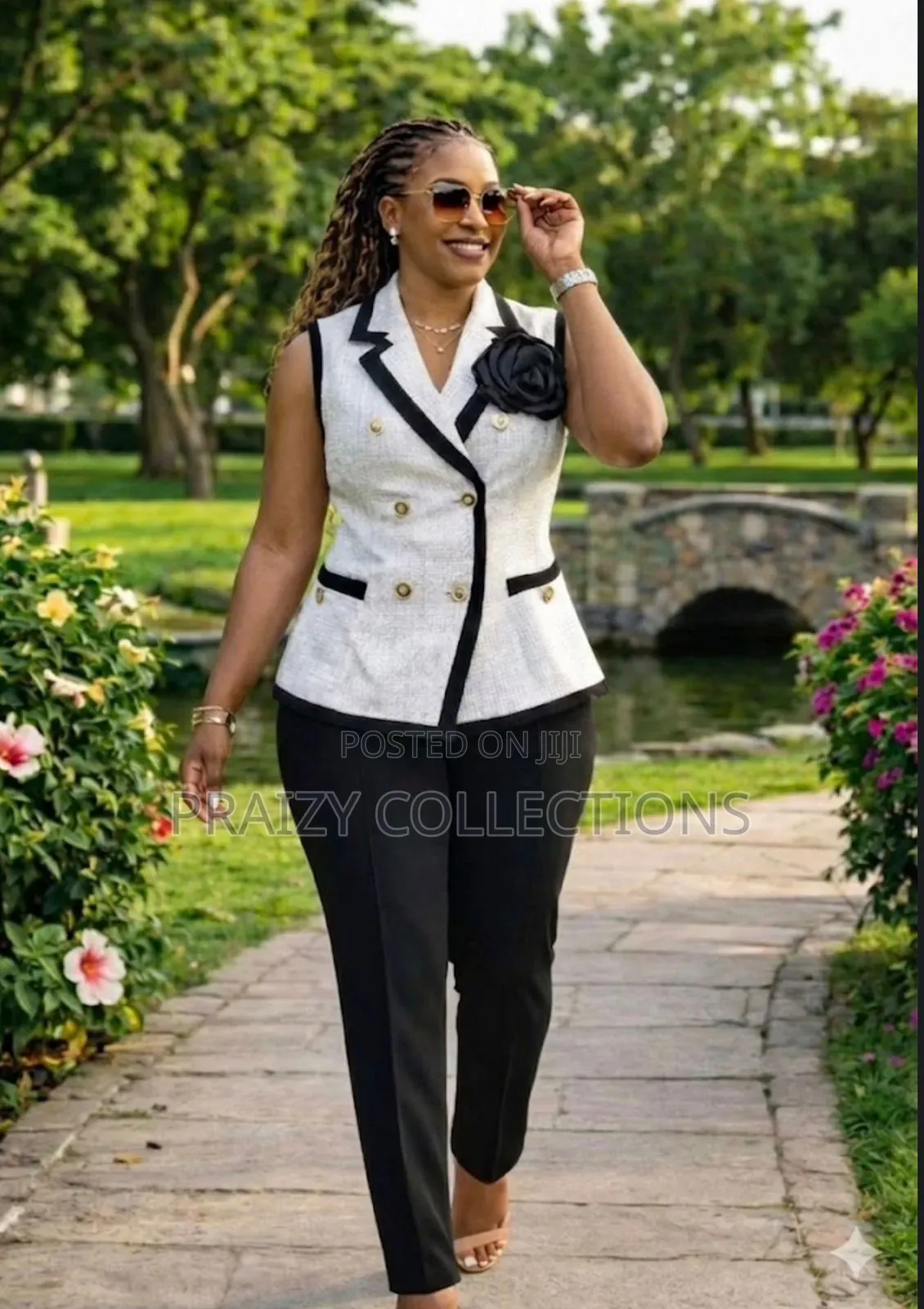 Stylish Two-Piece With Sleeveless Blazer