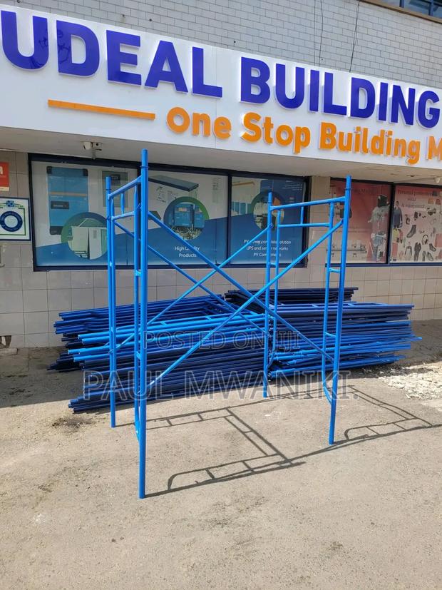 Heavy Duty Construction Ladders Available - main view