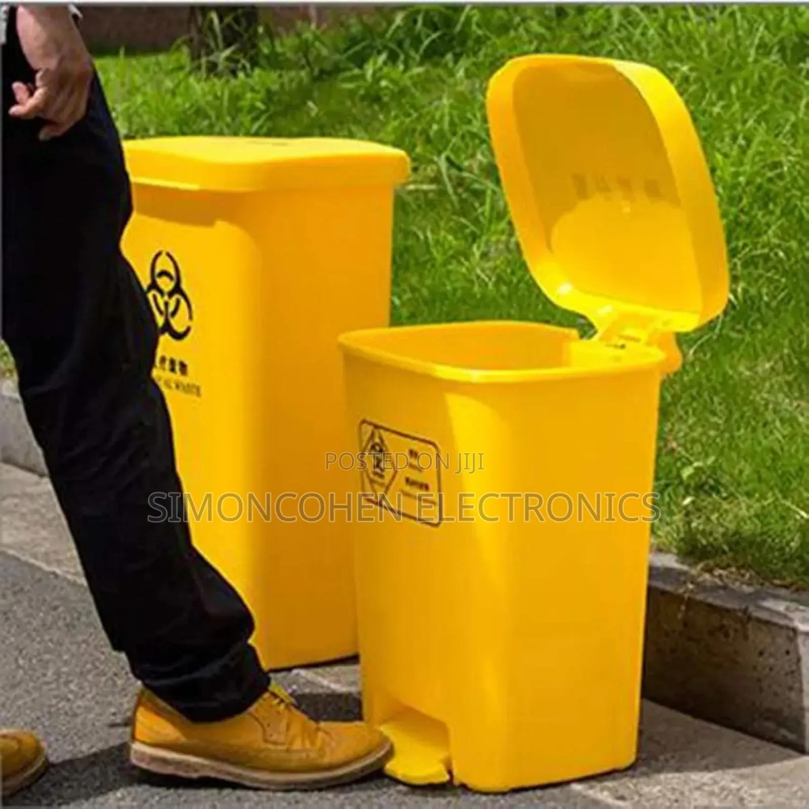 30l Yellow Dustbin With 4 Wheels
