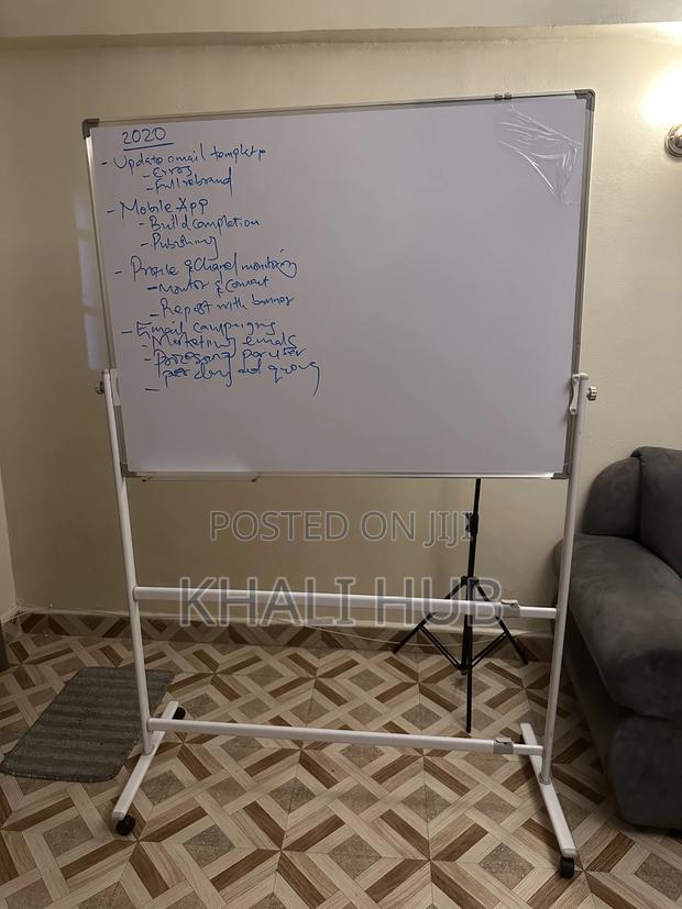 Whiteboard Heavy Duty Mobile Whiteboard With Stand Wheels 1.2m X 0.9m