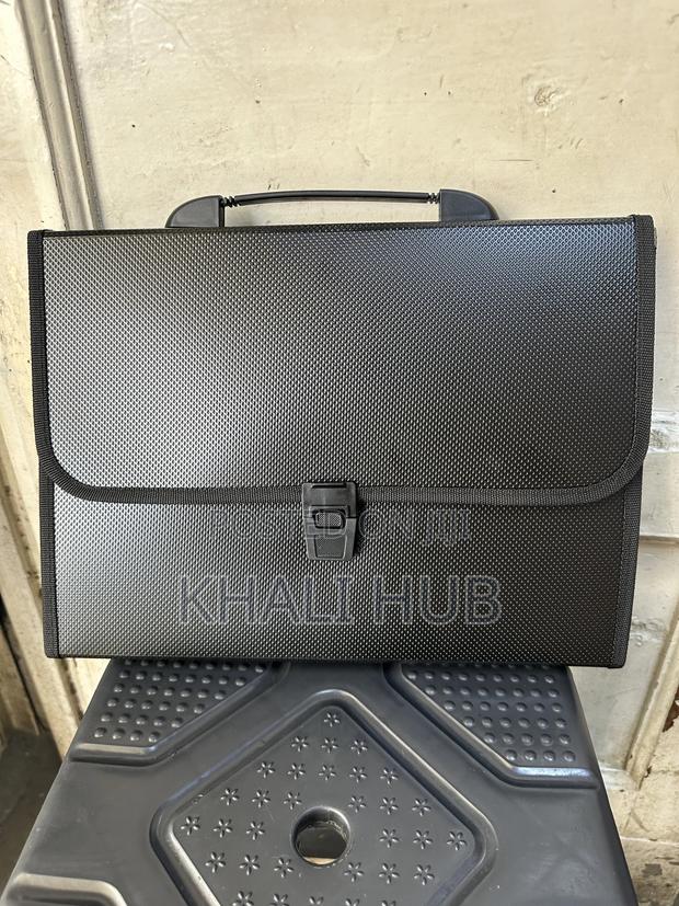 Accordion Expanding File Folder for Office and School Documents - main view