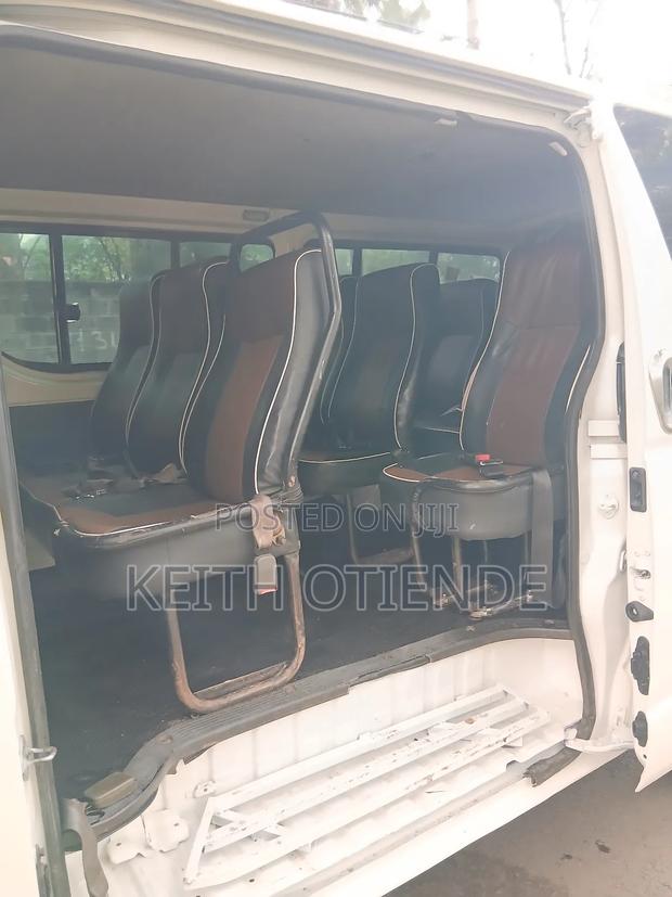 Toyota HiAce 2012 White - thumbnail 8