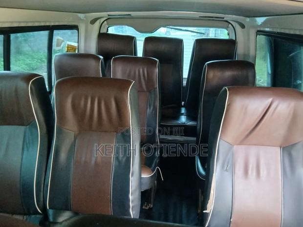 Toyota HiAce 2012 White - thumbnail 9