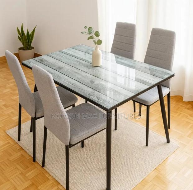 Movion Max Dinner Table Dinning Set