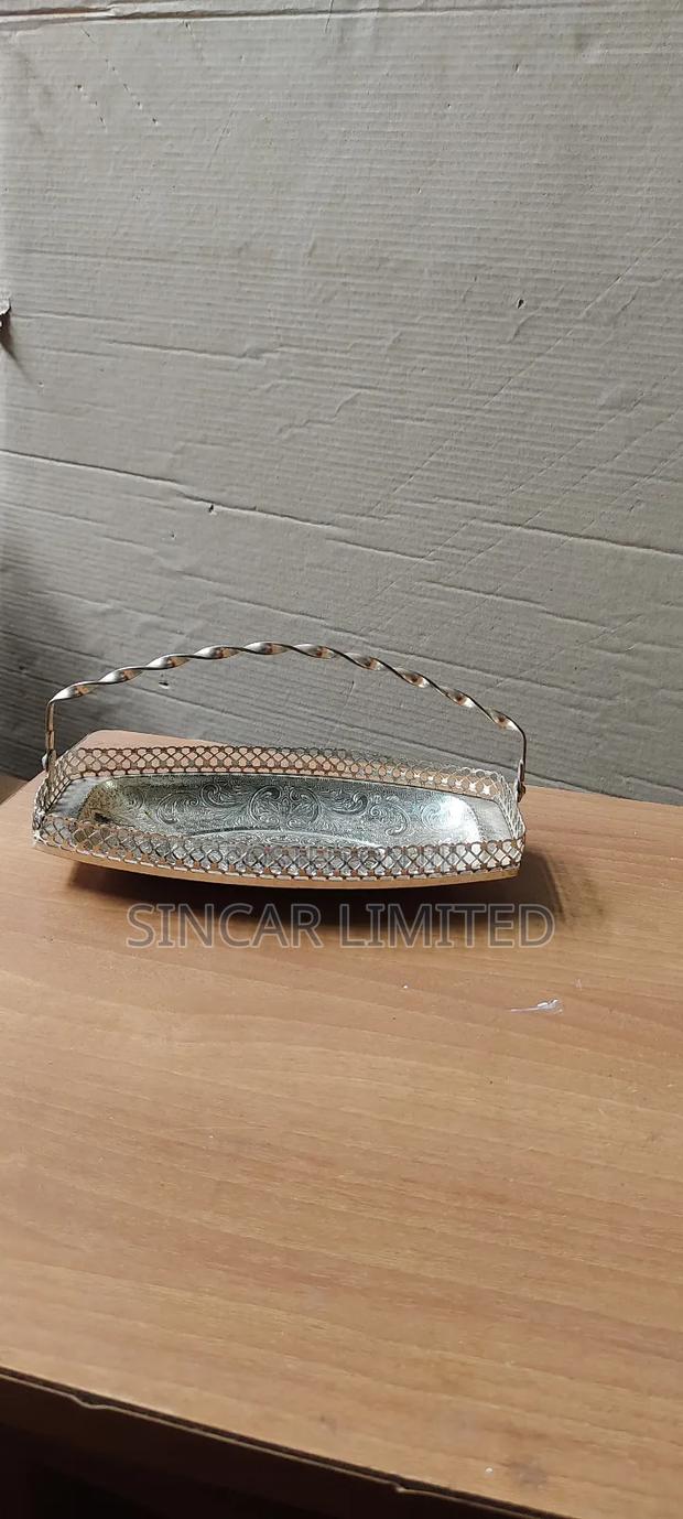 A Queen Anne Silver-Plated Sandwich Tray - thumbnail 2