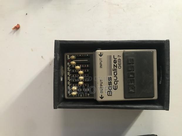 Boss Equalizer for Bass Guitar - thumbnail 3