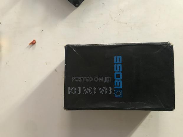 Boss Equalizer for Bass Guitar - thumbnail 4