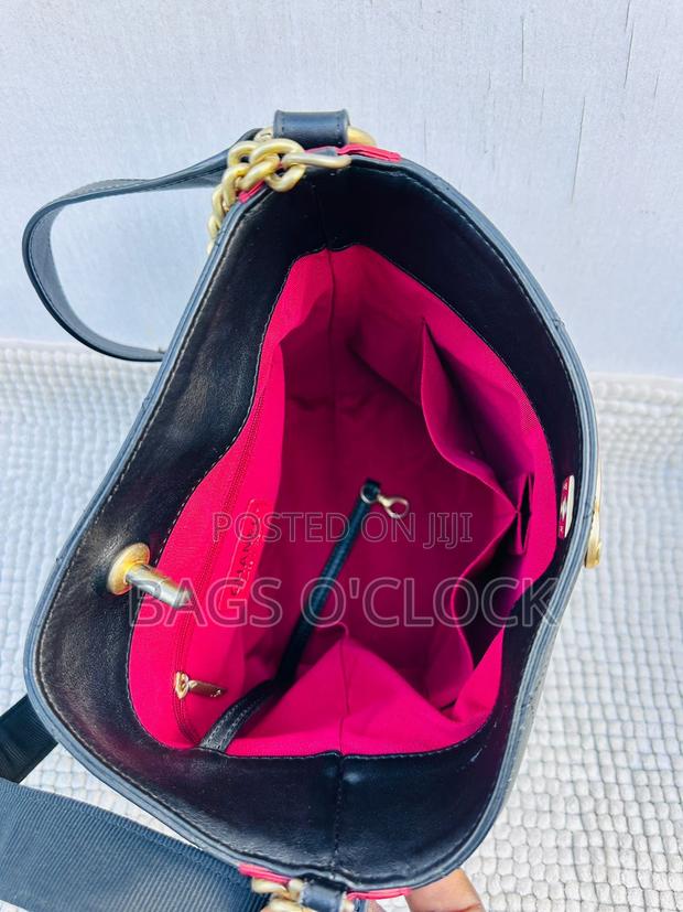 Authentic Chanel Black Quilted Leather Hobo Bag With Gold Chain - thumbnail 4