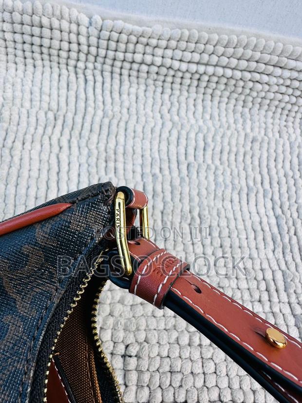 Celine Triomphe Canvas Ava Shoulder Bag - thumbnail 7