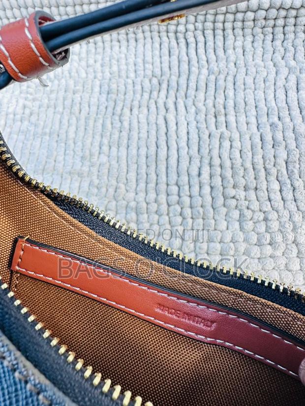 Celine Triomphe Canvas Ava Shoulder Bag - thumbnail 9