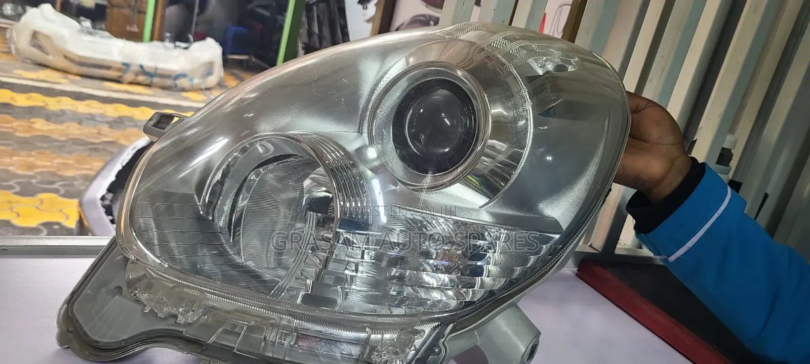 Nissan Passo 2012 Headlight
