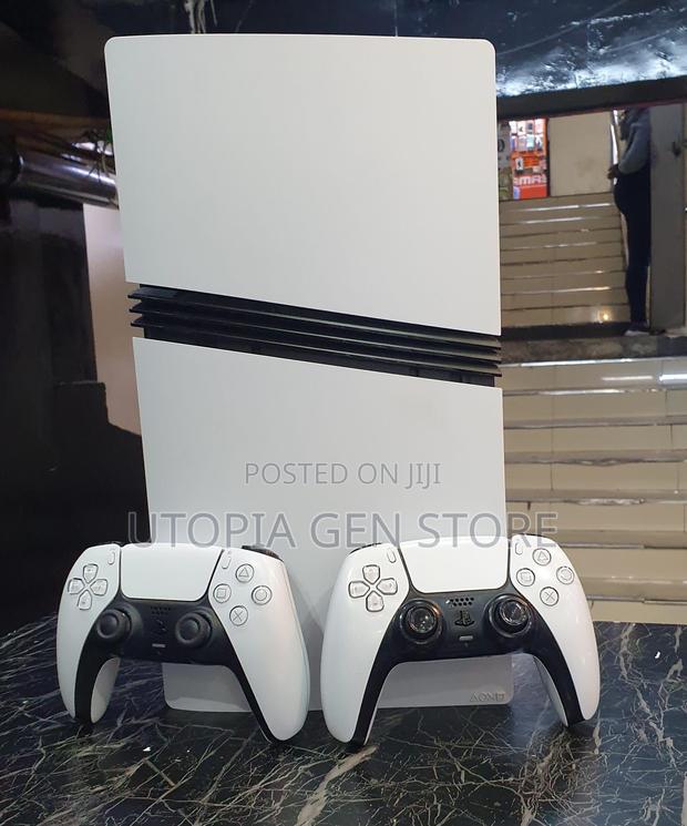 Ps5 Pro 2tb With 2 Controllers - main view