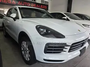 Porsche Cayenne 2019 White