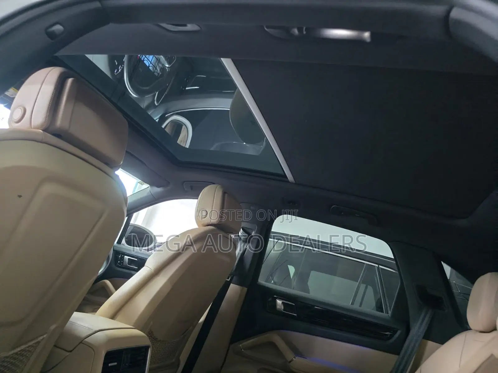 Porsche Cayenne 2019 White