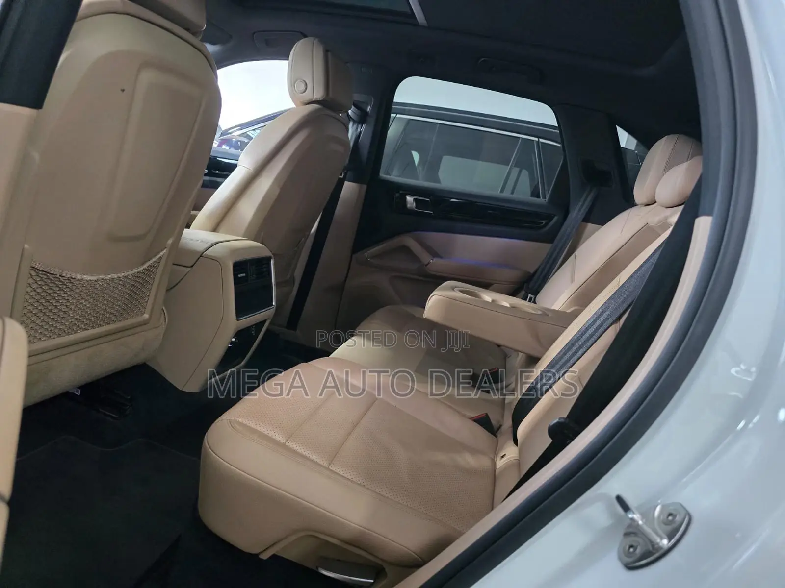 Porsche Cayenne 2019 White