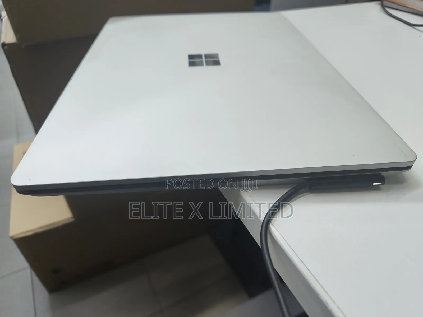 Laptop Microsoft Surface Laptop 8GB Intel Core i5 SSD 256GB