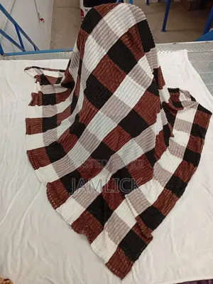 Checked Sherman Throw Blankets - Tr