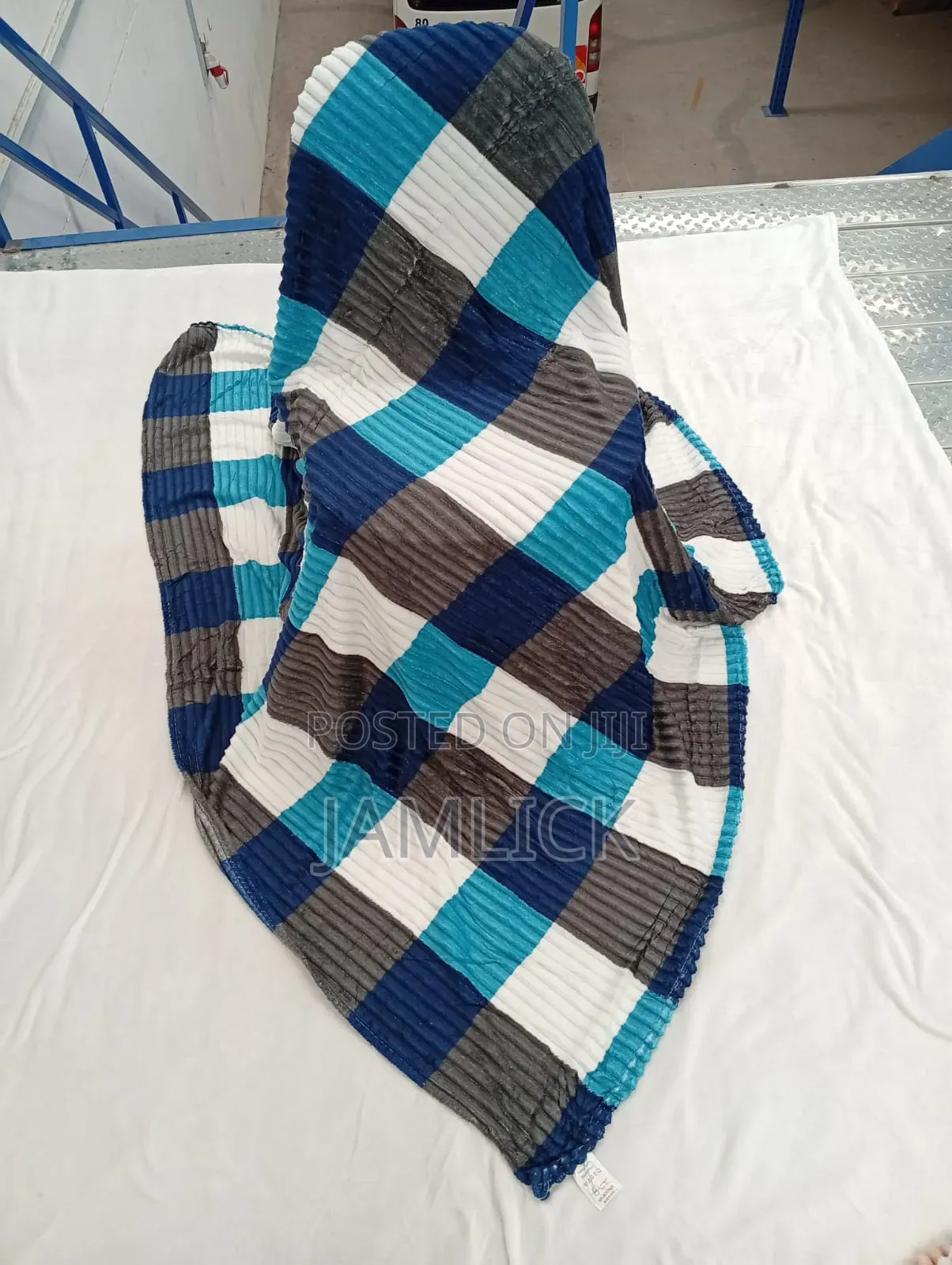 Checked Sherman Throw Blankets - Tr